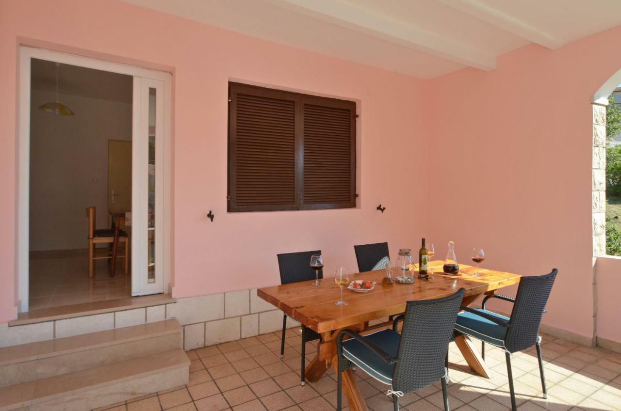 Apartment Jakov Grscica Prizba Εξωτερικό φωτογραφία
